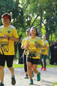 BIB: 0932, 1098
                            <button type="button" onclick="openModal(5128269)" class="btn btn-primary btn-sm float-right btn-popup" data-toggle="modal" data-target=".modal-high-quality">
                        <i class="fas fa-shopping-cart"></i> Add to Cart
                    </button>
                                            <button type="button" onclick="isThisMe(5128269, true)" class="btn btn-success btn-sm float-right btn-popup btn-isme hidden" data-toggle="tooltip" data-placement="bottom" title="นี่คือรูปของคุณใช่ไหม คลิกที่นี่เพื่อเอาเข้าอัลบั้ม">
                        <i class="fas fa-plus"></i> Add to album
                    </button>
                    <button type="button" onclick="isThisMe(5128269, false)" class="btn btn-warning btn-sm float-right btn-popup btn-isnotme hidden">
                        <i class="fas fa-ban"></i> Remove from album
                    </button>
